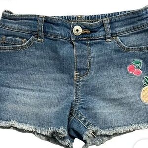 Denim Frayed Hem Women's Shorts with Fruit Embroidery - Blue